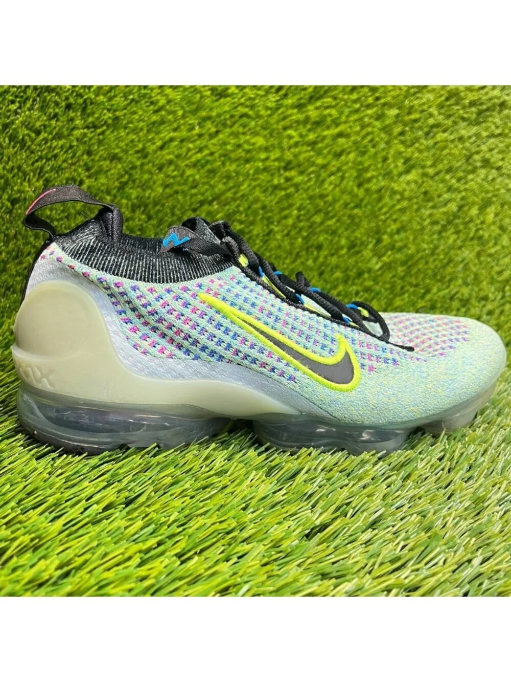 Nike Air VaporMax 2021 Flyknit Boys Size 4Y Green Blue Running Shoes Sneakers